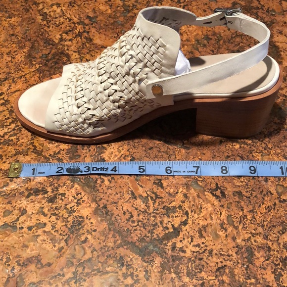 rag & bone sandal. White/cream. Size 39 - Picture 11 of 11